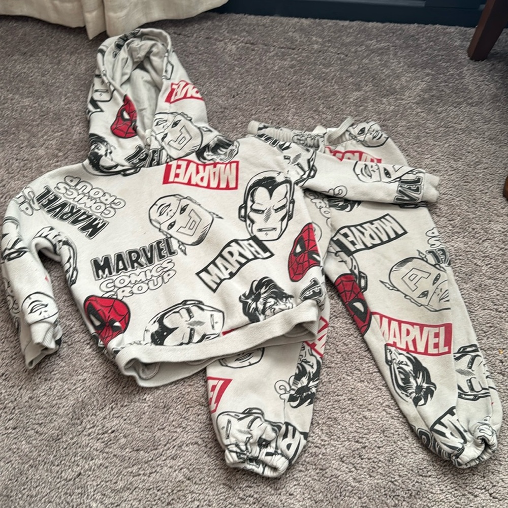 Toddler boys printed marvel jogger hoodie set
